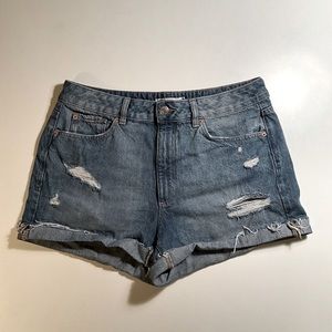 Garage Denim Classic Ripped Mom Short (11/30 W)